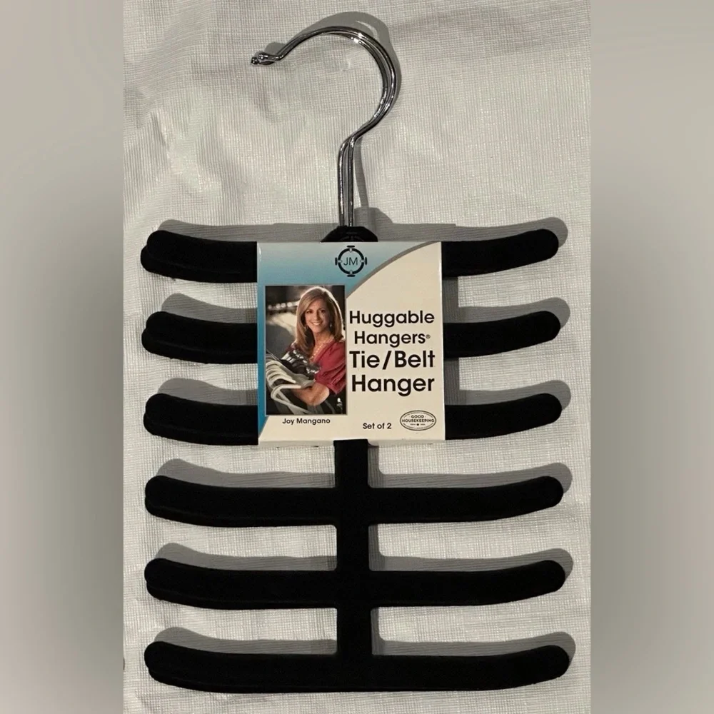 4 NEW TIE BELT HANGERS HUGGABLE HANGERS VELVET WRAPPED HANGERS 6 DOUBLE BARS